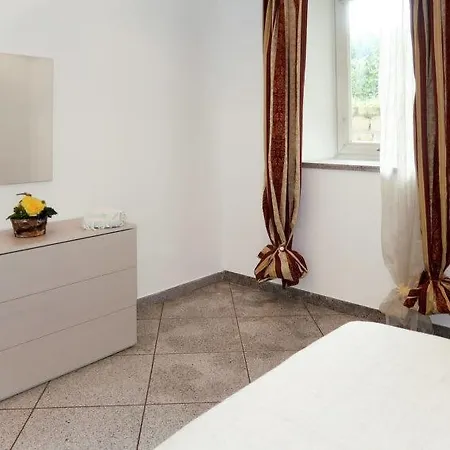 Riva Ligure Apartment *