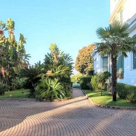 Apartman Riva Ligure